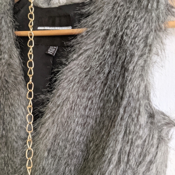 Dynamite faux fur vest - Picture 2 of 3